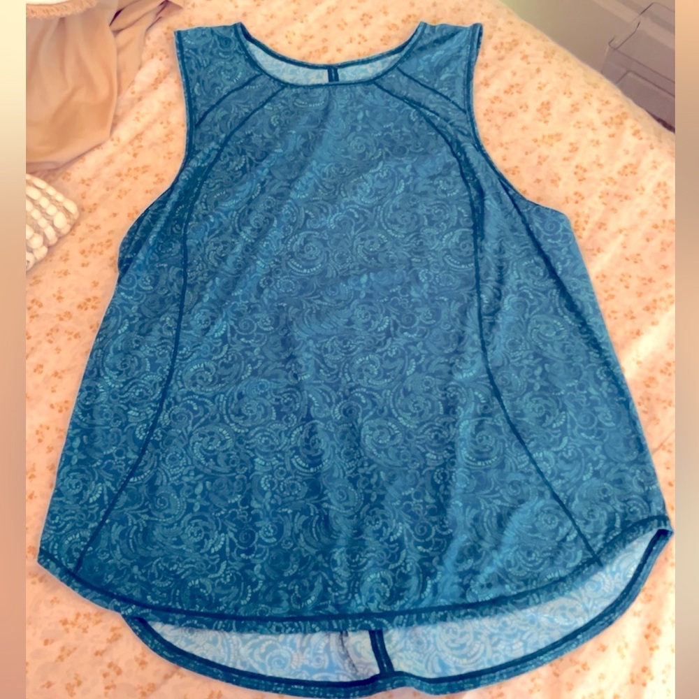 Lululemon Tank